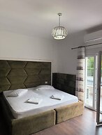 Hotel Red Apple