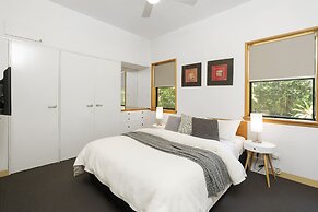 Byron Getaway at The Crest