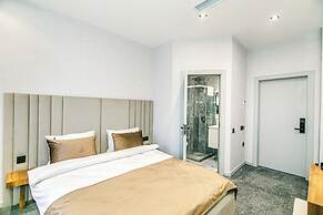 GREEN PARK HOTEL