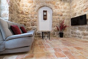 Best Location Jerusalem Stone Apartment