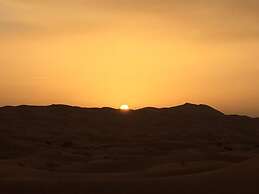 Sahara Sabaku Tour Camp