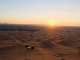 Sahara Sabaku Tour Camp