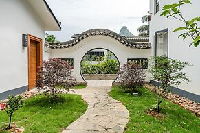 Moon Villa Resort