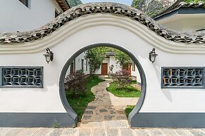 Moon Villa Resort