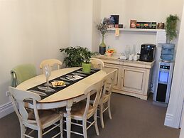 Andelin Guest House