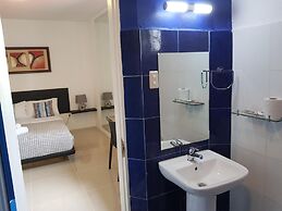 D' Gecko Hotel