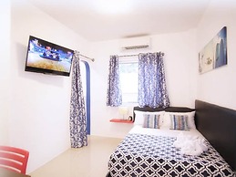 D' Gecko Hotel