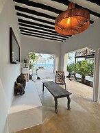 Mango Beach house