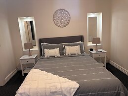 Austral Place 88 via Merri River