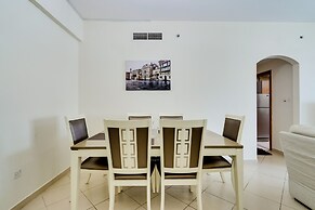 2 Bedroom Apartment Marina