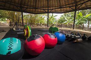 9 Huts on a Hill