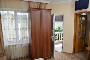 Laverna Guest House