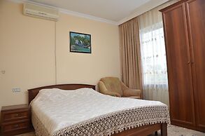 Laverna Guest House