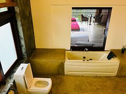 8 Plus  Villa