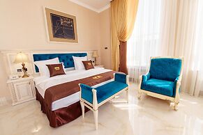 Cascade Hotel