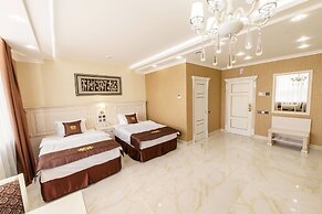 Cascade Hotel