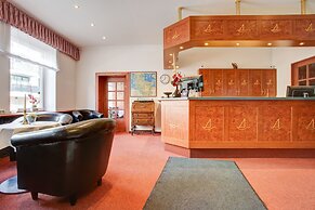 Hotel Consul