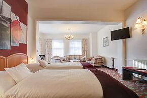 Hotel Consul