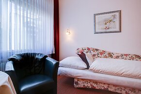 Hotel Consul