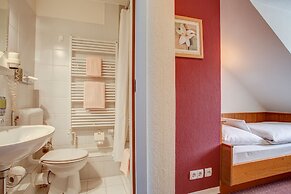 Hotel Consul