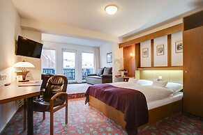Hotel Consul