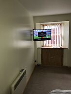 2 Varis Apartments
