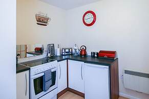 7 Varis Apartments