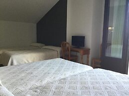 Hotel Cinco Castaños