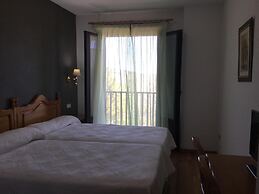 Hotel Cinco Castaños