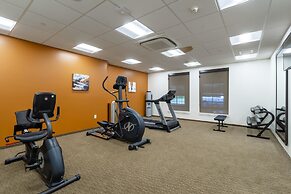 Comfort Inn & Suites – Harrisburg Airport – Hershey South