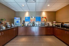 Comfort Inn & Suites – Harrisburg Airport – Hershey South
