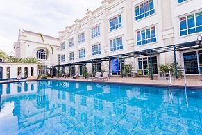 Erawan Phangnga Hotel, Natai Beach
