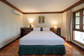 Erawan Phangnga Hotel, Natai Beach