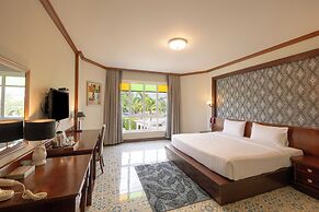 Erawan Phangnga Hotel, Natai Beach