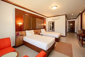 Erawan Phangnga Hotel, Natai Beach