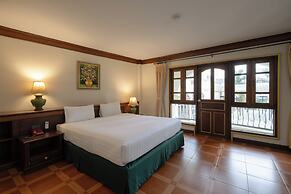 Erawan Phangnga Hotel, Natai Beach
