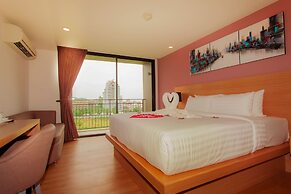 New Square Patong Hotel