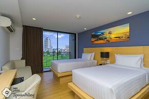 New Square Patong Hotel