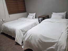Gwangan Beach Blue Moon Motel