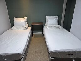 Gwangan Beach Blue Moon Motel