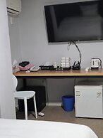 Gwangan Beach Blue Moon Motel