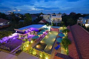 Lilly Holiday Hotel