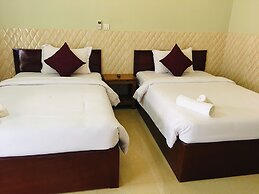Lilly Holiday Hotel