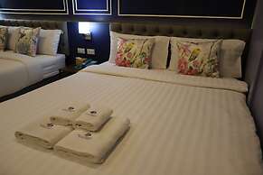 De Lavender Bangkok Hotel