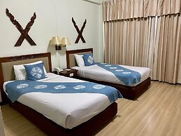 Mae Yom Palace Hotel