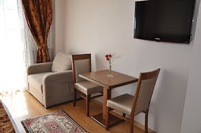 Motif Apart