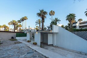 Lara Beach Homes