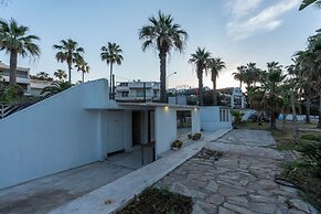 Lara Beach Homes