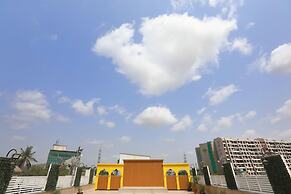 Mumbai Metro - The Executive Hotel