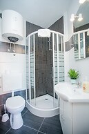 Studio Apartments Emotha